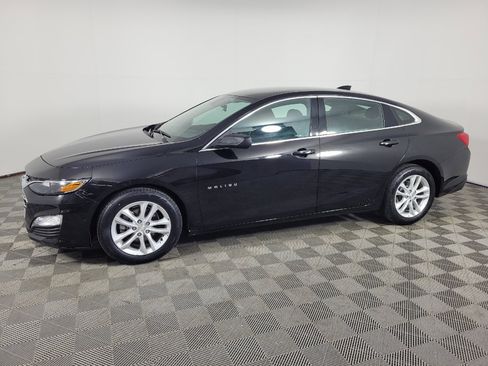 Used 2024 Chevrolet Malibu LT FWD image 2
