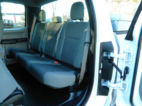 Used 2015 Ford F150 XL w/ Equipment Group 101A Mid image 19