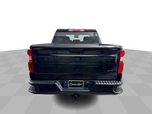 Used 2024 Chevrolet Silverado 1500 Custom w/ Turbomax Blackout Package AWD/4WD image 7