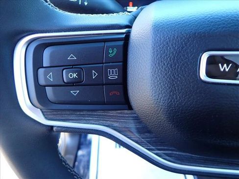 Used 2024 Jeep Wagoneer Series III w/ Premium Group I image 16