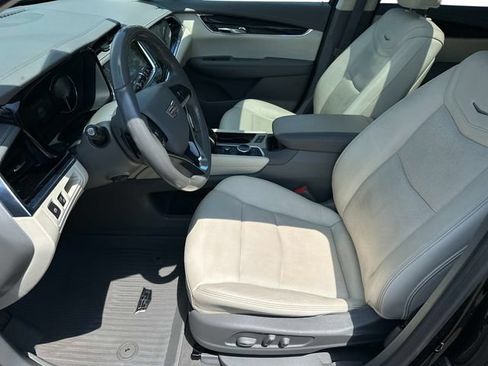 Used 2020 Cadillac XT6 Premium Luxury AWD/4WD image 20