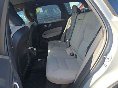 Used 2026 Volvo XC60 B5 Plus AWD/4WD image 7