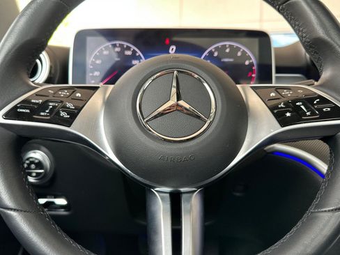 Used 2022 Mercedes-Benz C 300 Sedan image 22