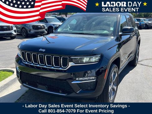 Used 2023 Jeep Grand Cherokee Limited w/ Luxury Tech Group II AWD/4WD image 2