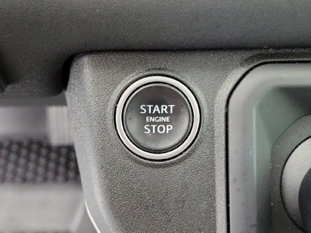 Used 2021 Land Rover Defender 110 SE AWD/4WD image 30