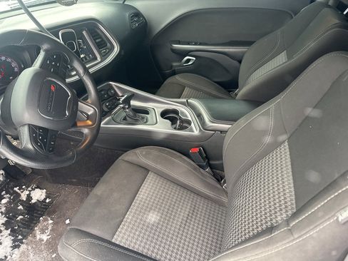 Used 2018 Dodge Challenger SXT w/ Blacktop Package image 10