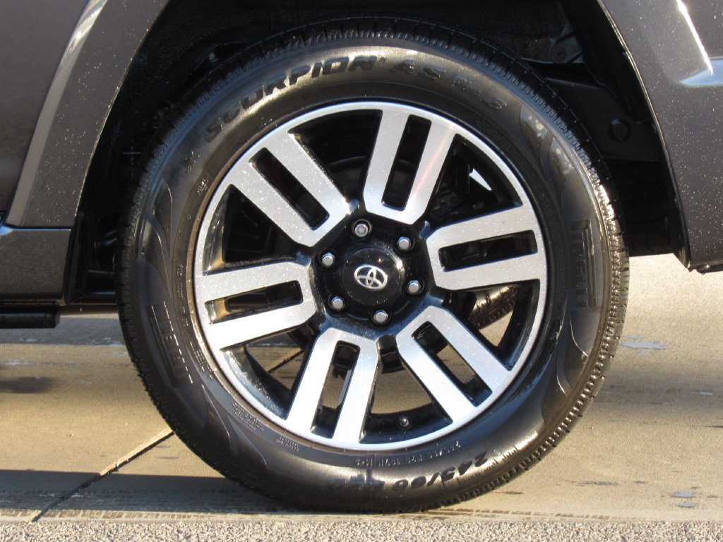 Certified 2019 Toyota 4Runner Limited AWD/4WD image 37
