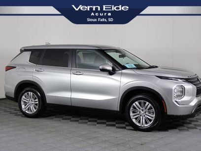 Used 2024 Mitsubishi Outlander ES