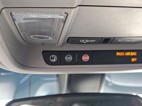 Used 2018 Chevrolet Equinox LT image 24