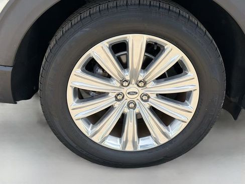 Used 2020 Ford Explorer Limited RWD image 9