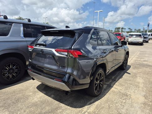 Used 2025 Toyota RAV4 XSE AWD/4WD image 3
