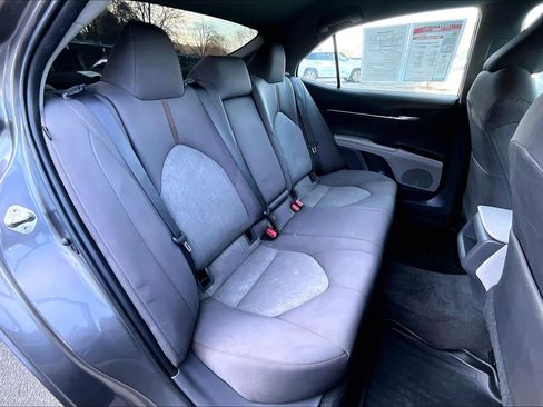 Used 2019 Toyota Camry LE image 25