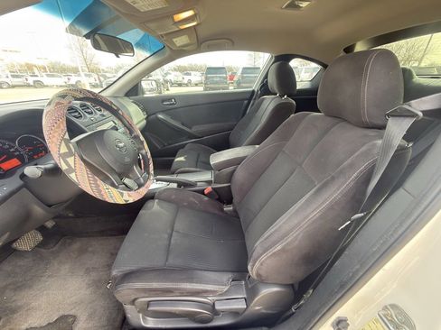 Used 2011 Nissan Altima 2.5 S image 6