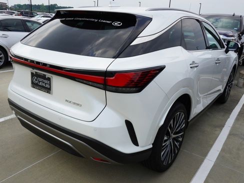 Certified 2025 Lexus RX 350 Premium Plus w/ Accessory Package (Z1) FWD image 4