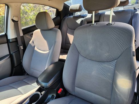 Used 2014 Hyundai Elantra SE w/ Option Group 02 image 21