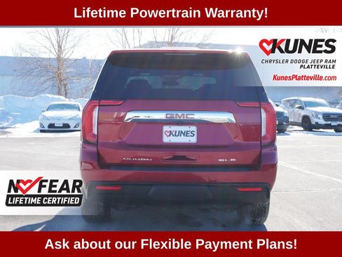 Used 2023 GMC Yukon SLE AWD/4WD image 7