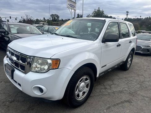 Used 2008 Ford Escape XLS image 3