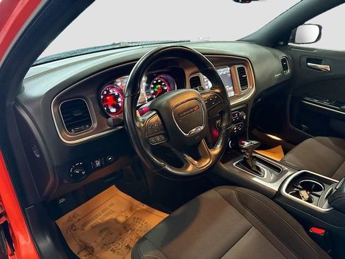 Used 2021 Dodge Charger SXT image 10