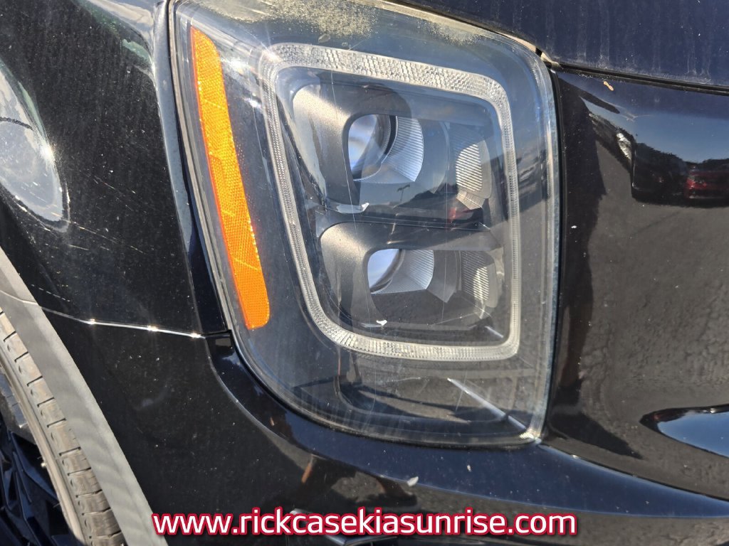 Used 2021 Kia Telluride SX w/ Nightfall Edition Package AWD/4WD image 8