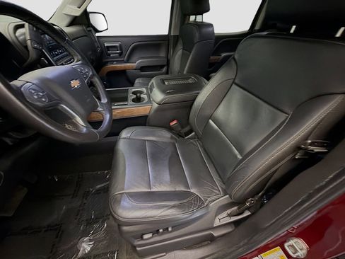 Used 2018 Chevrolet Silverado 1500 LTZ RWD image 11
