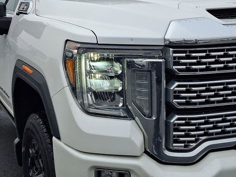 Used 2021 GMC Sierra 2500 Denali w/ Denali Ultimate Package image 9