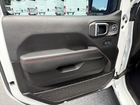 Used 2021 Jeep Wrangler Unlimited Rubicon AWD/4WD image 12