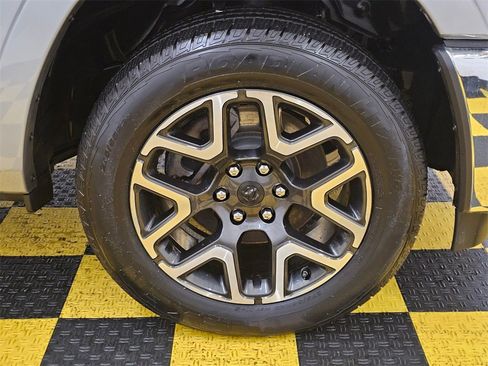 Used 2025 RAM 1500 Laramie image 9