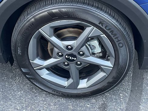 Used 2025 Kia K4 LXS image 29