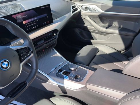 Used 2025 BMW i4 xDrive40i image 48