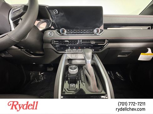 Used 2025 Chevrolet Colorado Z71 w/ Technology Package image 15