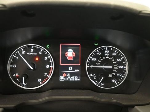 Used 2025 Subaru Crosstrek 2.0i Premium AWD/4WD image 17