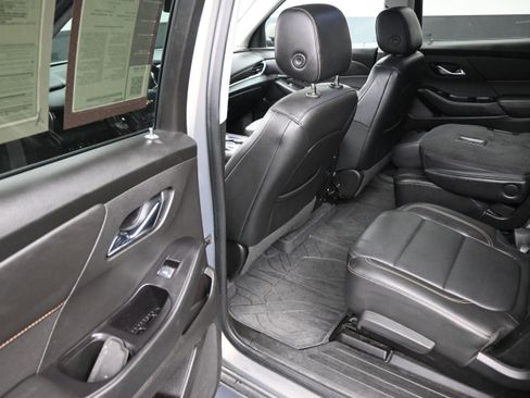 Used 2019 Chevrolet Traverse Premier w/ LPO, Floor Liner Package AWD/4WD image 17