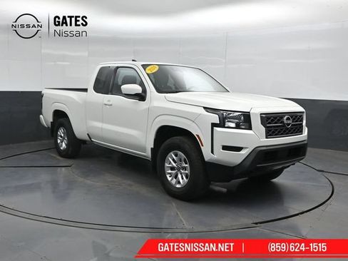 Used 2024 Nissan Frontier SV AWD/4WD image 4