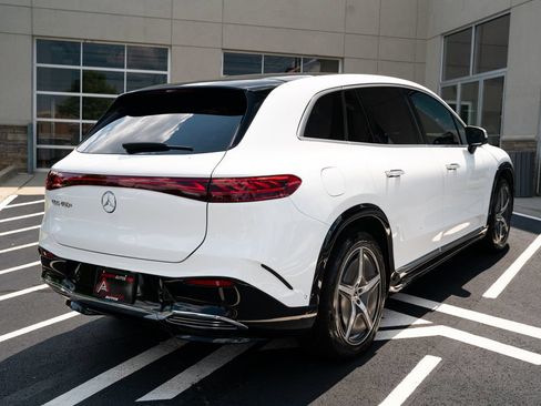 Used 2023 Mercedes-Benz EQS 450+ SUV image 13