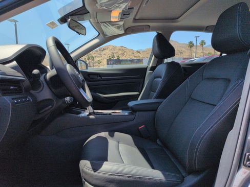 New 2026 Nissan Altima 2.5 SV w/ SV Premium Package FWD image 12
