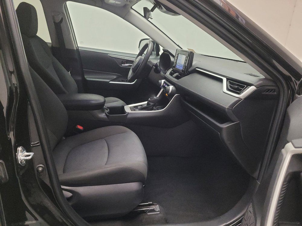 Used 2022 Toyota RAV4 XLE FWD image 21