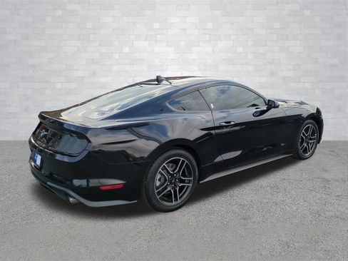 Used 2020 Ford Mustang Coupe image 4