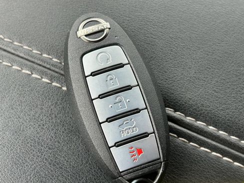 Used 2025 Nissan Altima 2.5 SV FWD image 34