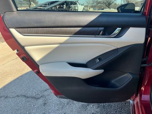 Used 2018 Honda Accord EX-L image 27