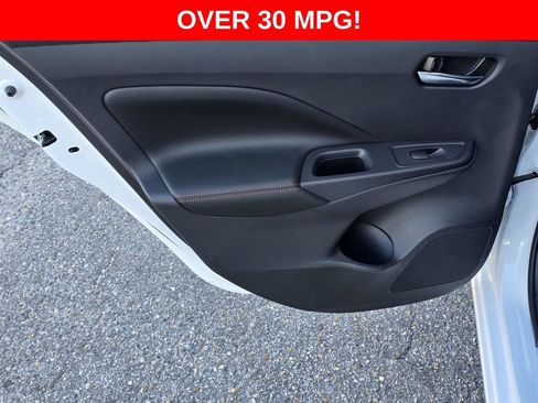 New 2025 Nissan Versa SR w/ Trunk Package FWD image 27
