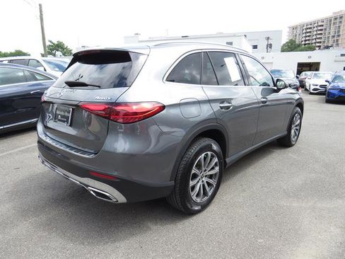 Used 2023 Mercedes-Benz GLC 300 4MATIC image 4