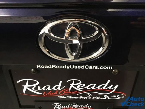 Used 2020 Toyota RAV4 XLE w/ Convenience Package image 14