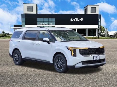 New 2026 Kia Carnival EX FWD image 2