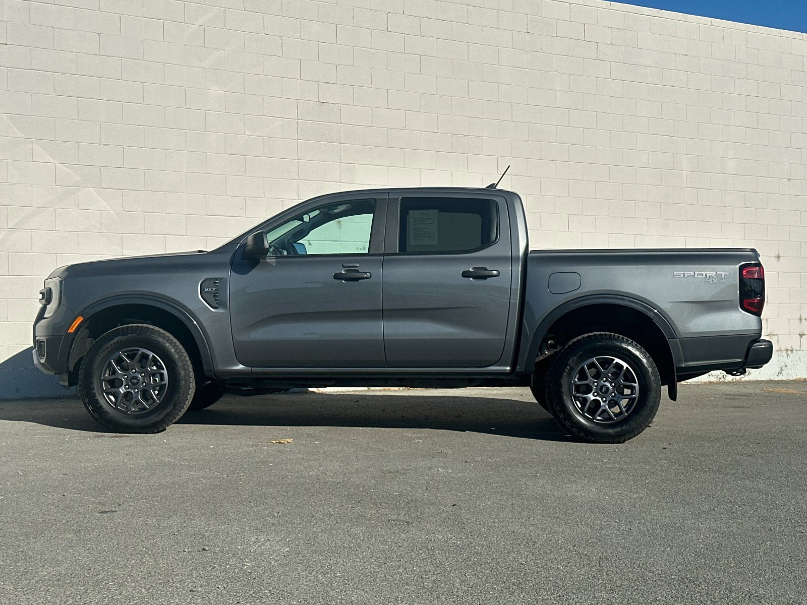 Used 2024 Ford Ranger XLT w/ Equipment Group 301A High AWD/4WD image 6