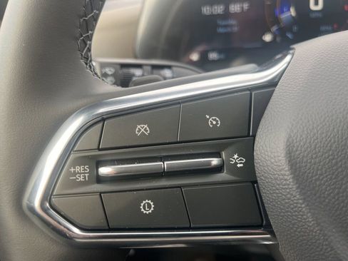 New 2026 Chevrolet Equinox LT w/ Convenience Package II FWD image 17