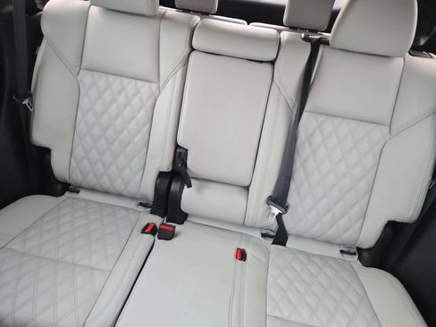 Used 2022 Mitsubishi Outlander SEL image 13