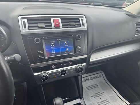 Used 2017 Subaru Outback 2.5i AWD/4WD image 38