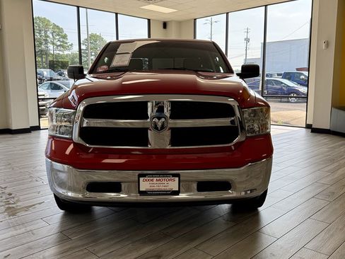 Used 2017 RAM 1500 Classic SLT RWD image 2