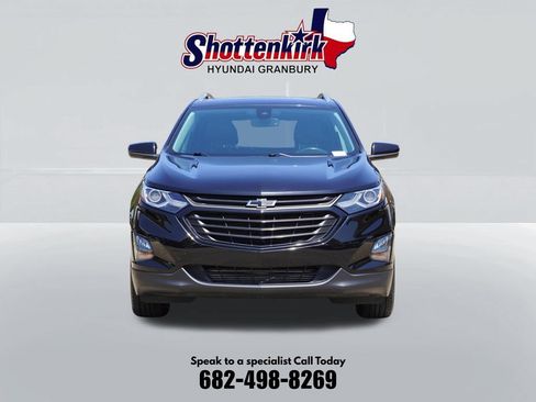 Used 2020 Chevrolet Equinox LT w/ Midnight Edition FWD image 2