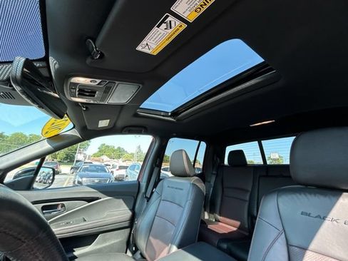 Used 2025 Honda Ridgeline Black Edition image 36